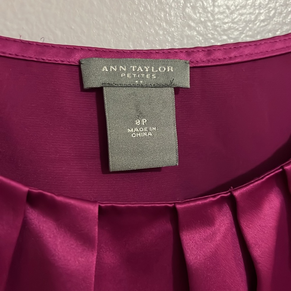 Ann Taylor Petites top - Picture 2 of 4